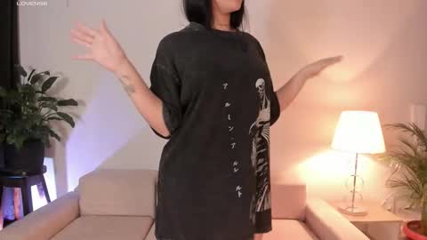 holly    online show from 15, 3, 2026