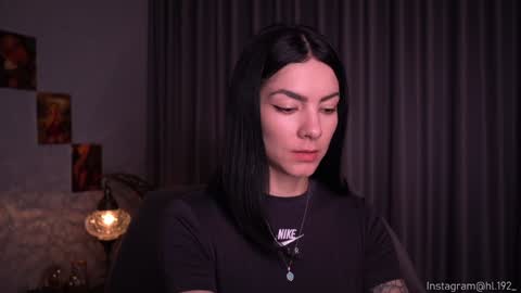 Snapshot of hollylinder_ chatting on 18, 12, 2024 Holly Linder online show from 18, 12, 2024