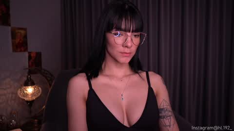 Snapshot of hollylinder_ chatting on 8, 1, 2025 Holly Linder online show from 8, 1, 2025