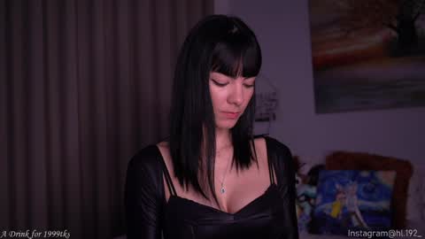 Snapshot of hollylinder_ chatting on 12, 1, 2025 Holly Linder online show from 12, 1, 2025