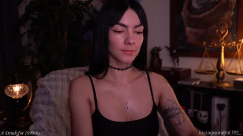 Snapshot of hollylinder_ chatting on 2, 2, 2025 Holly Linder online show from 2, 2, 2025