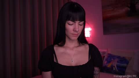 Snapshot of hollylinder_ chatting on 13, 2, 2025 Holly Linder online show from 13, 2, 2025