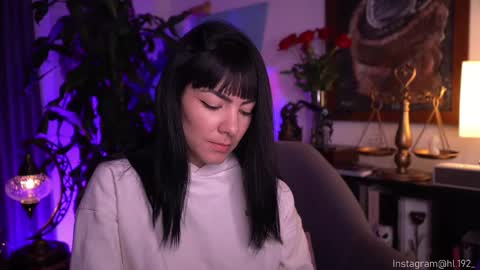 Snapshot of hollylinder_ chatting on 16, 2, 2025 Holly Linder online show from 16, 2, 2025