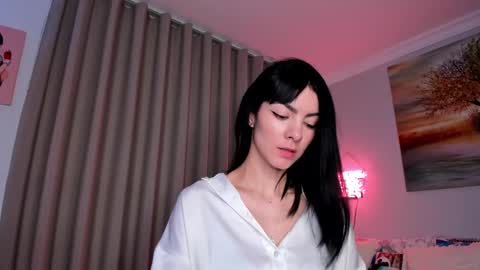 Snapshot of hollylinder_ chatting on 23, 2, 2025 Holly Linder online show from 23, 2, 2025