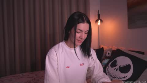 Snapshot of hollylinder_ chatting on 2, 10, 2025 Holly Linder online show from 2, 10, 2025
