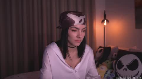 Snapshot of hollylinder_ chatting on 5, 10, 2025 Holly Linder online show from 5, 10, 2025