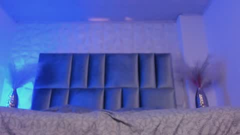 hollypeach_ online show from 27, 3, 2026