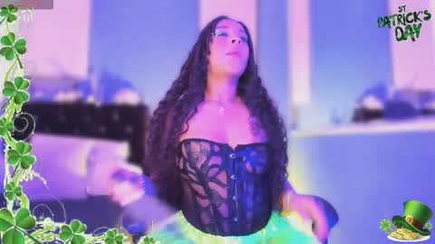 Hollys online show from 18, 3, 2026