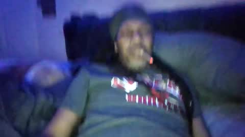 hollywoodbobby online show from 21, 4, 2026