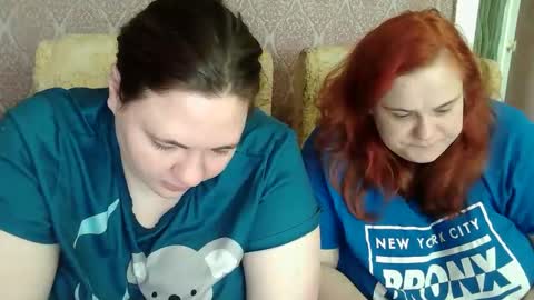 Snapshot of hollyxeva chatting on 6, 4, 2026 HollyXEva online show from 6, 4, 2026