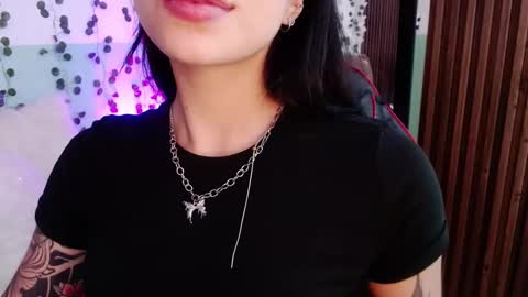 holly online show from 20, 12, 2024