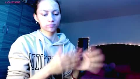 Snapshot of holy_juli2 chatting on 16, 12, 2025 Juli online show from 16, 12, 2025