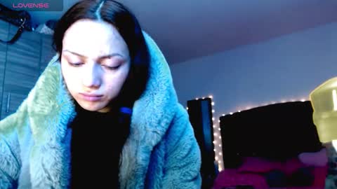 Snapshot of holy_juli2 chatting on 19, 12, 2025 Juli online show from 19, 12, 2025