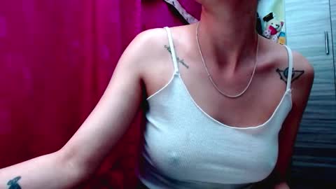 Snapshot of holy_juli2 chatting on 5, 2, 2026 Juli online show from 5, 2, 2026