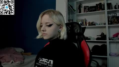 holy_mistresss online show from 9, 1, 2026