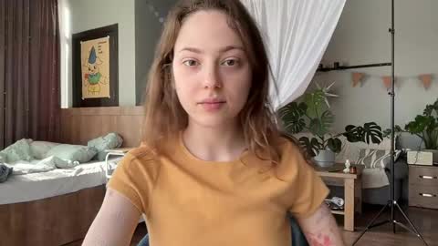 Snapshot of holydori chatting on 22, 4, 2026 dori not holy get my tg channel with link from description under last photo online show from 22, 4, 2026