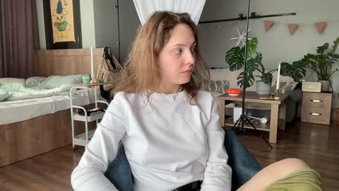 Snapshot of holydori chatting on 28, 4, 2026 dori not holy get my tg channel with link from description under last photo online show from 28, 4, 2026