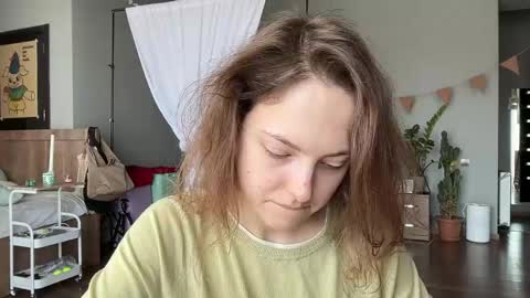 Snapshot of holydori chatting on 30, 4, 2026 dori not holy get my tg channel with link from description under last photo online show from 30, 4, 2026