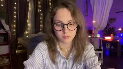 Snapshot of holydori chatting on 18, 5, 2026 dori not holy get my tg channel with link from description under last photo online show from 18, 5, 2026