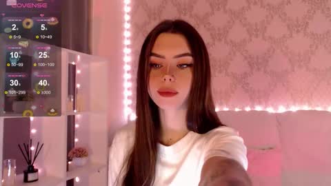 Mia online show from 12, 9, 2025