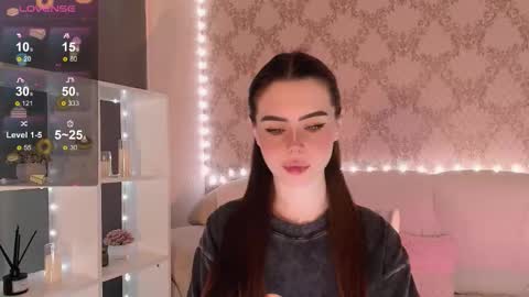 Mia online show from 28, 11, 2025