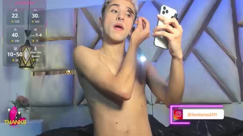 Snapshot of holypetal chatting on 20, 11, 2025 santiago online show from 20, 11, 2025