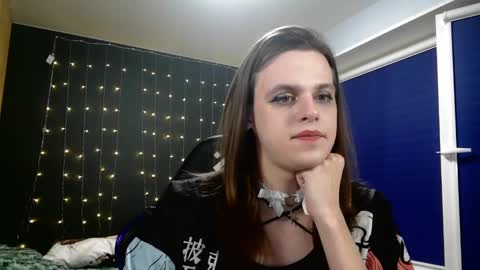 Snapshot of honelin chatting on 6, 1, 2025 Honelints boyblonde hair AsterMIntfemboybrown hair online show from 6, 1, 2025