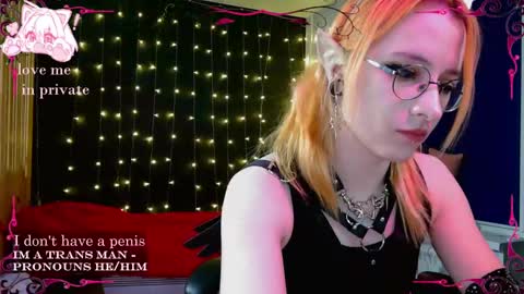 Snapshot of honelin chatting on 11, 3, 2025 Honelints boyblonde hair AsterMIntfemboybrown hair online show from 11, 3, 2025