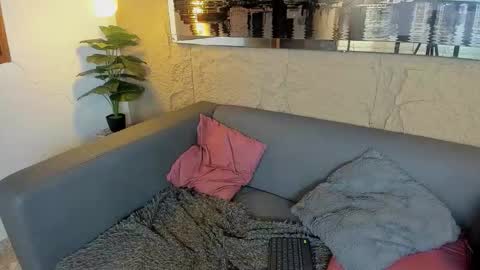 honey  monroe online show from 1, 12, 2025