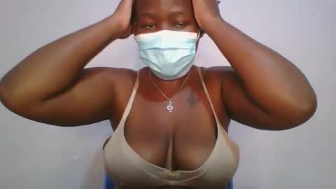 honey_beb online show from 17, 9, 2025