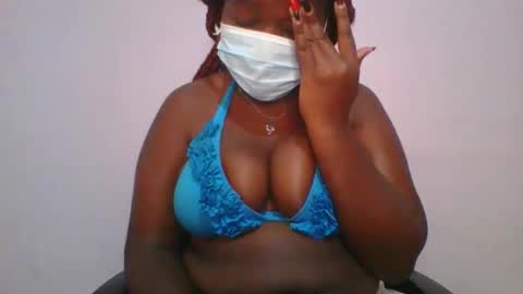 honey_beb online show from 25, 9, 2025