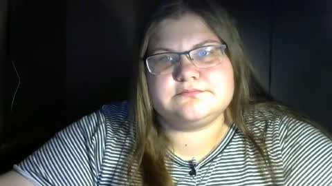 Snapshot of honey_bunny_x chatting on 26, 6, 2026 Bunny online show from 26, 6, 2026