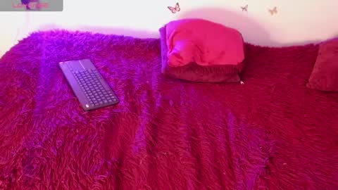 Snapshot of honey_buns_1 chatting on 12, 3, 2025 mimi online show from 12, 3, 2025