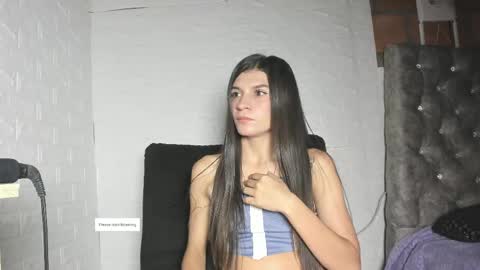 Snapshot of honey_darcy chatting on 3, 5, 2026 honey_darcy online show from 3, 5, 2026