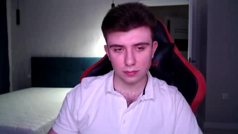 Snapshot of honey_furry chatting on 5, 3, 2025 Wolfy online show from 5, 3, 2025