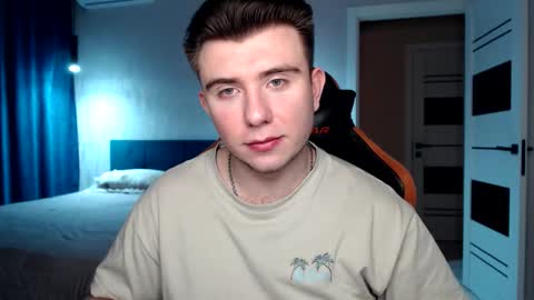 Snapshot of honey_furry chatting on 14, 12, 2025 Wolfy online show from 14, 12, 2025