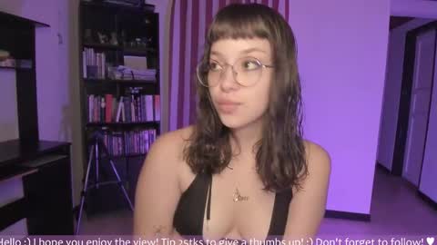 Snapshot of honey_hoe chatting on 20, 11, 2025 Lau online show from 20, 11, 2025