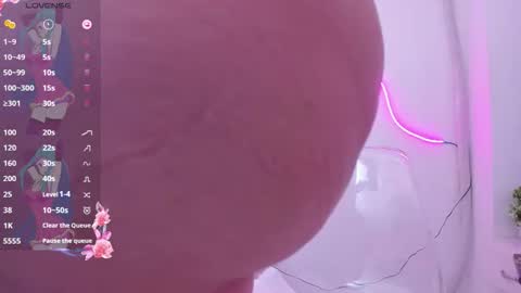 Snapshot of honey_jhenna chatting on 25, 10, 2025 Jhenna martinez online show from 25, 10, 2025