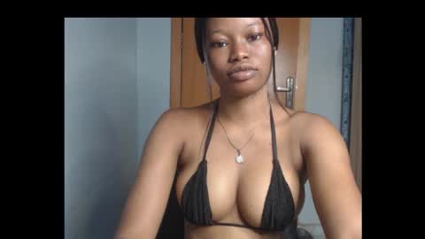 Snapshot of honey_juicydoll chatting on 18, 2, 2026 Sonia online show from 18, 2, 2026