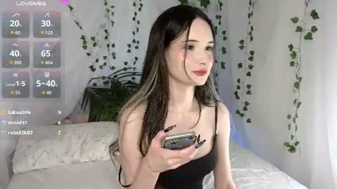 Snapshot of honey_letty chatting on 9, 7, 2026 LETTY online show from 9, 7, 2026