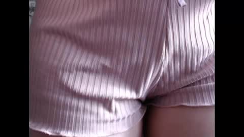 Snapshot of honey_mood chatting on 19, 2, 2025 Lina online show from 19, 2, 2025