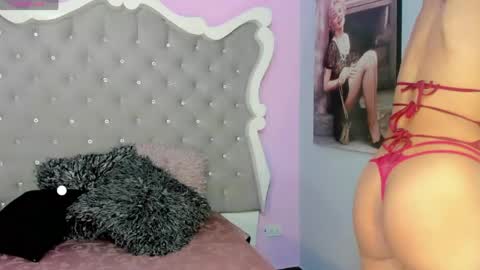 honey_moontsts online show from 14, 5, 2026