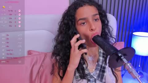 Snapshot of honey_sofii_ chatting on 2, 3, 2025 honey_sofii_ online show from 2, 3, 2025