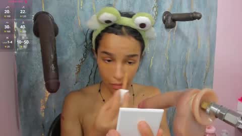 Snapshot of honey_sofii_ chatting on 25, 9, 2025 honey_sofii_ online show from 25, 9, 2025