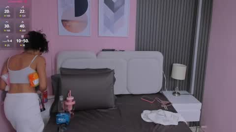 Snapshot of honey_sofii_ chatting on 29, 9, 2025 honey_sofii_ online show from 29, 9, 2025