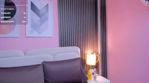 Snapshot of honey_sofii_ chatting on 22, 10, 2025 honey_sofii_ online show from 22, 10, 2025