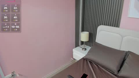 Snapshot of honey_sofii_ chatting on 28, 11, 2025 honey_sofii_ online show from 28, 11, 2025