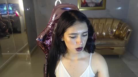 Snapshot of honey_torres_sub chatting on 1, 2, 2025 HONEY online show from 1, 2, 2025
