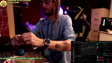 Snapshot of honeyand_thebear chatting on 18, 12, 2024 Honey and Bear online show from 18, 12, 2024