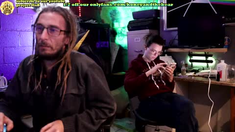 Snapshot of honeyand_thebear chatting on 15, 1, 2025 Honey and Bear online show from 15, 1, 2025